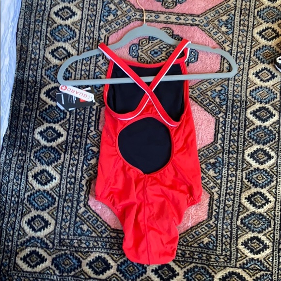 Lifeguard swimsuit - Picture 2 of 3